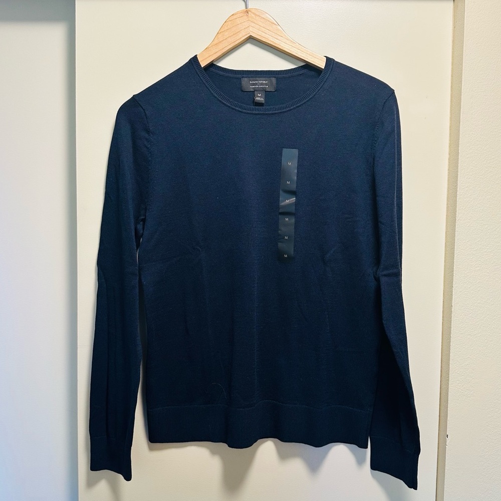 NWT Banana Republic Long Sleeve Sweater - size M